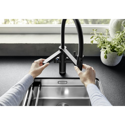Смеситель 3-в-1 Blanco EVOL-S Pro Filter 526636 матовый черный