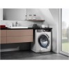 Стирально-сушильная машина AEG L8WBC61S