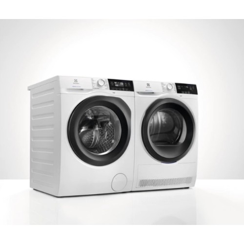 Стиральная машина Electrolux EW8F3R28S