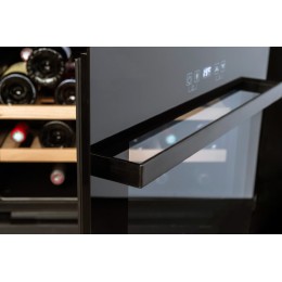 Винный шкаф La Sommeliere LSBI28B