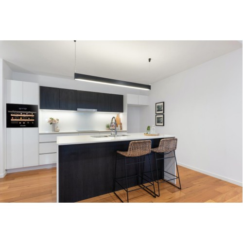 Винный шкаф La Sommeliere LSBI28B