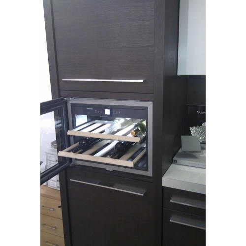 Встраиваемый винный шкаф Liebherr WKEes 553 GrandCru